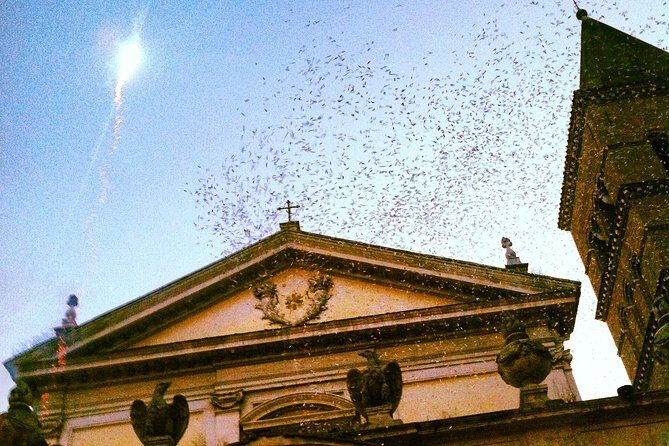 Villa Farnesina in Trastevere PRIVATE Walking Tour - Piazza Santa Maria: Where Local Life Becomes the Main Attraction