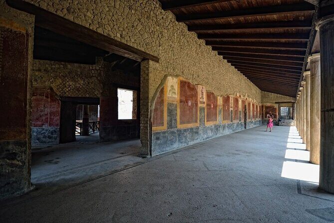 Villa Oplontis & Stabiae: discover the Hidden Treasures with your Archaeologist - Oplontis and Stabiae: why these villas feel different from Pompeii