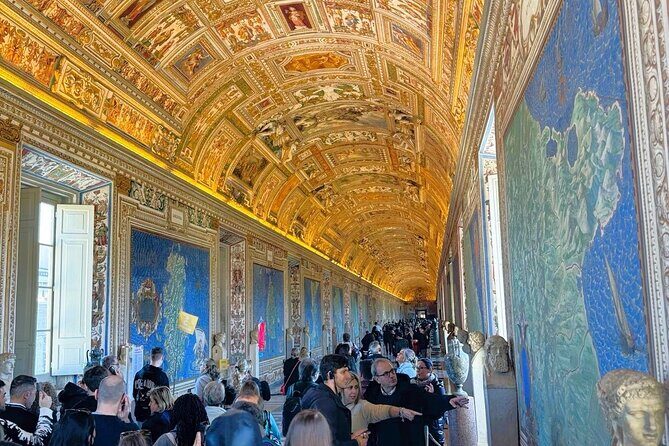 VIP Vatican Tour: Skip-the-Line Museums & Sistine Chapel - Sistine Chapel in about 20 minutes: short time, big payoff