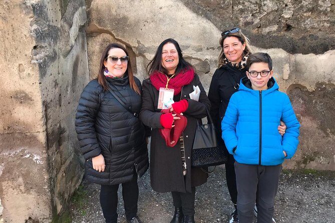 Visit Pompeii with an expert professional guide (2/3 hours) - Skip-the-line help vs. actual ticket entry: the part that matters for your day