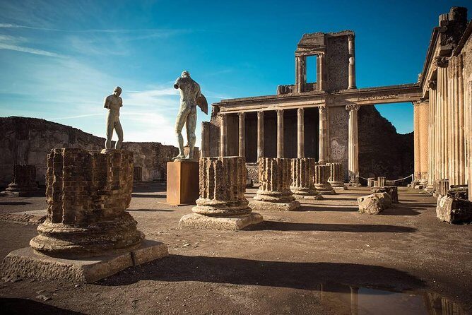 Visit Pompeii with an expert professional guide (2/3 hours) - Private tour pacing: why only your group changes the feel