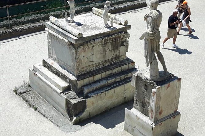 Visit to the archaeological park of Herculaneum - What you’ll see at Parco Acheologico di Ercolano (and why it feels different)
