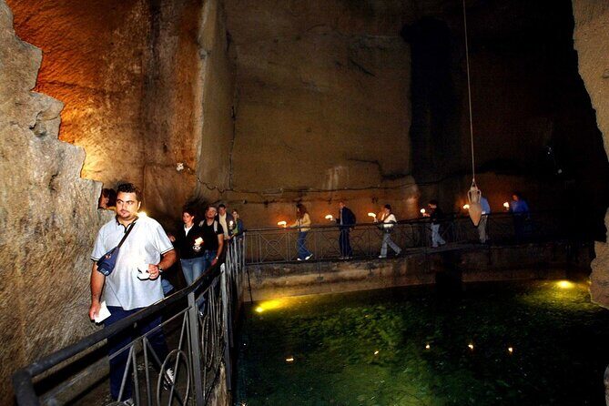 Visit to the Lapis Water Museum in Spanish - From Santa Maria de la Pietra Sagrada down 35 meters