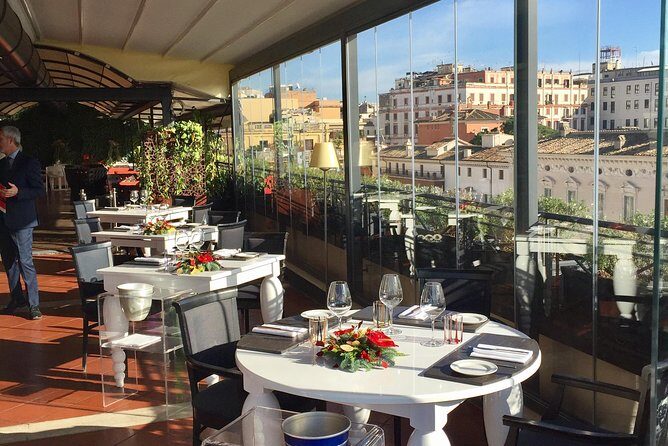 Walkin Gourmet Rome: Private experience in Michelin Restaurants - Piazza Barberini Stop: Main Courses, Served With Choice