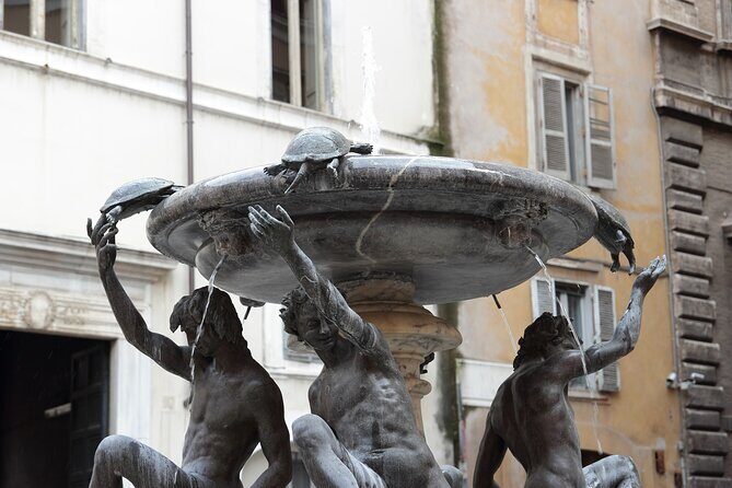 Walking and Guided Tour of Rome at Dusk - The Jewish Ghetto corridor: history you can actually feel