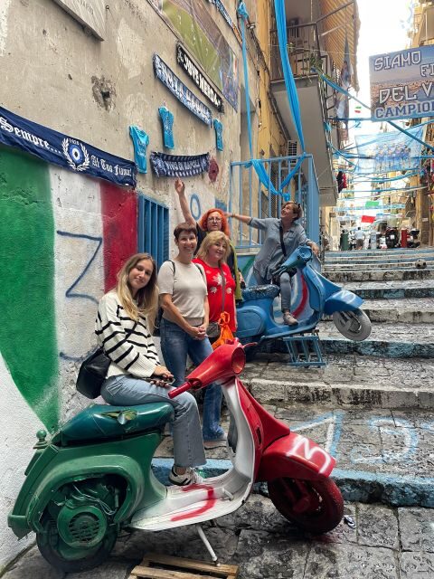 Walking tour in Naples - Language and group style: private, Russian-led