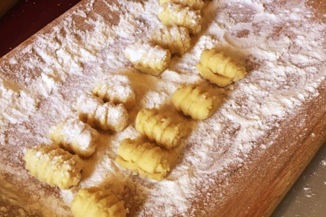 Walking tour in the Heart of Rome and a Cooking Class in a Very Small Group - Piazza Navona finish, then straight into pasta mode