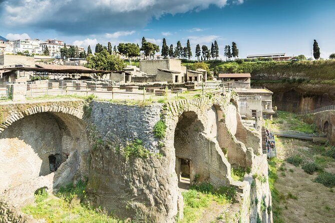 Walking Tour of Herculaneum with Local Guide - Why Herculaneum feels different (and often beats the stress)
