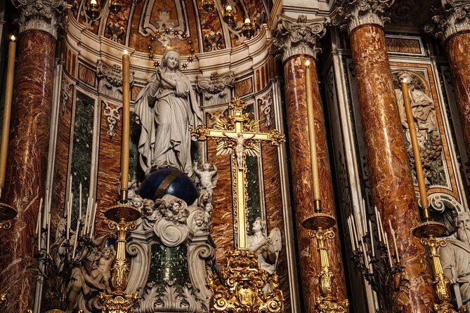 Walking Tour of Naples Old Town with Expert Guide - Via San Gregorio Armeno: nativity craft street all year