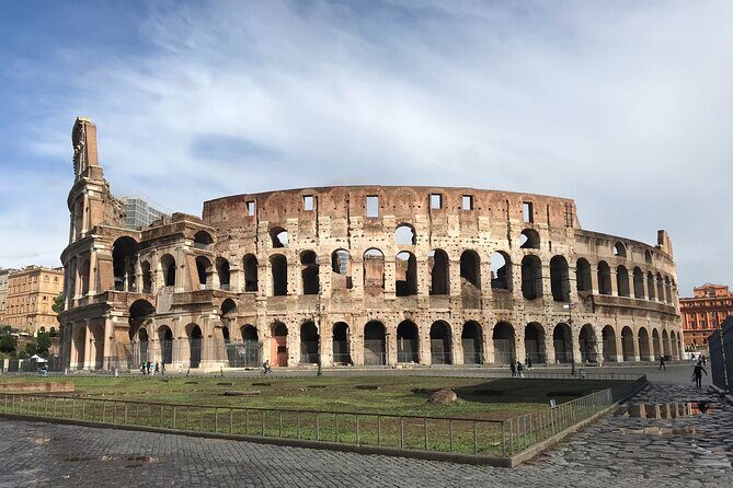Walking Tour of the Colosseum, Roman Forum and Palatine Hill - Meeting point to final stop: from Via di San Gregorio to Saint Peter in Chains