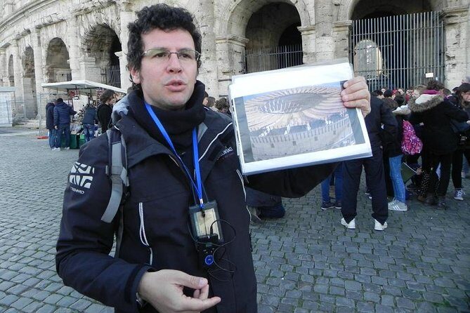 Walking Tour of the Colosseum, Roman Forum and Palatine Hill - The guide quality: why an archaeologist-led tour changes everything