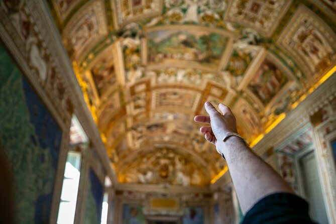Walking Tour of the Vatican City with Skip-the-line Tickets & Sistine Chapel - St. Peter’s Square: Bernini’s statues and the smoke ritual