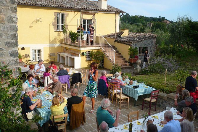 Winery tour and wine, cheese & charcuterie tasting - Meet Leon and Anna: family-run hospitality with real explanations