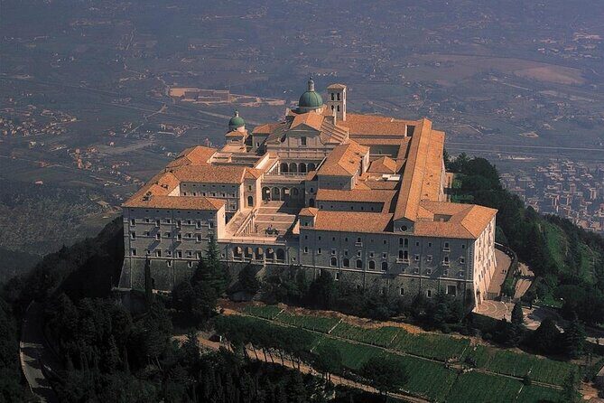 Work and Pray: In the Footsteps of St. Benedict Private Day Trip from Rome - Stop 2: Sacro Speco (San Benedetto) in Subiaco