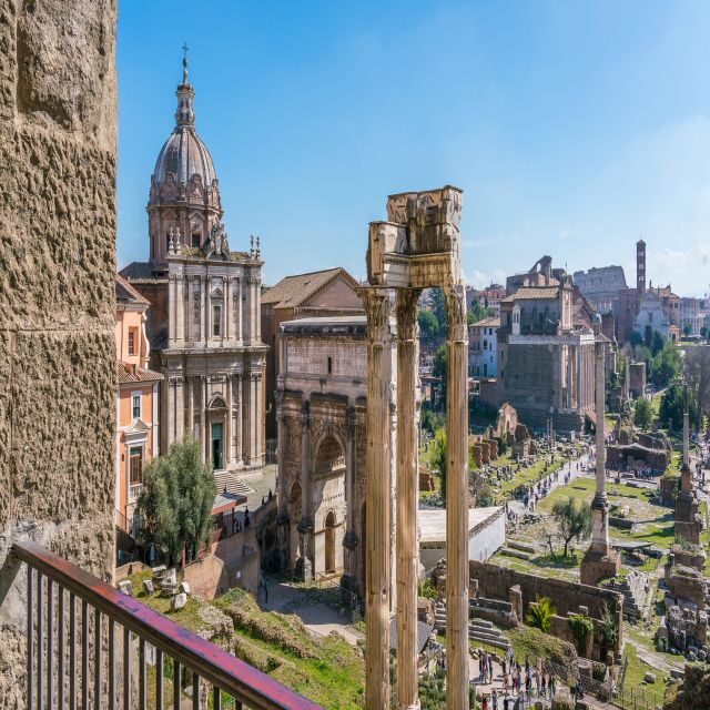 World War II Sights in Rome Private Walking Tour with Guide - Piazza Venezia: where Mussolini’s authority was displayed